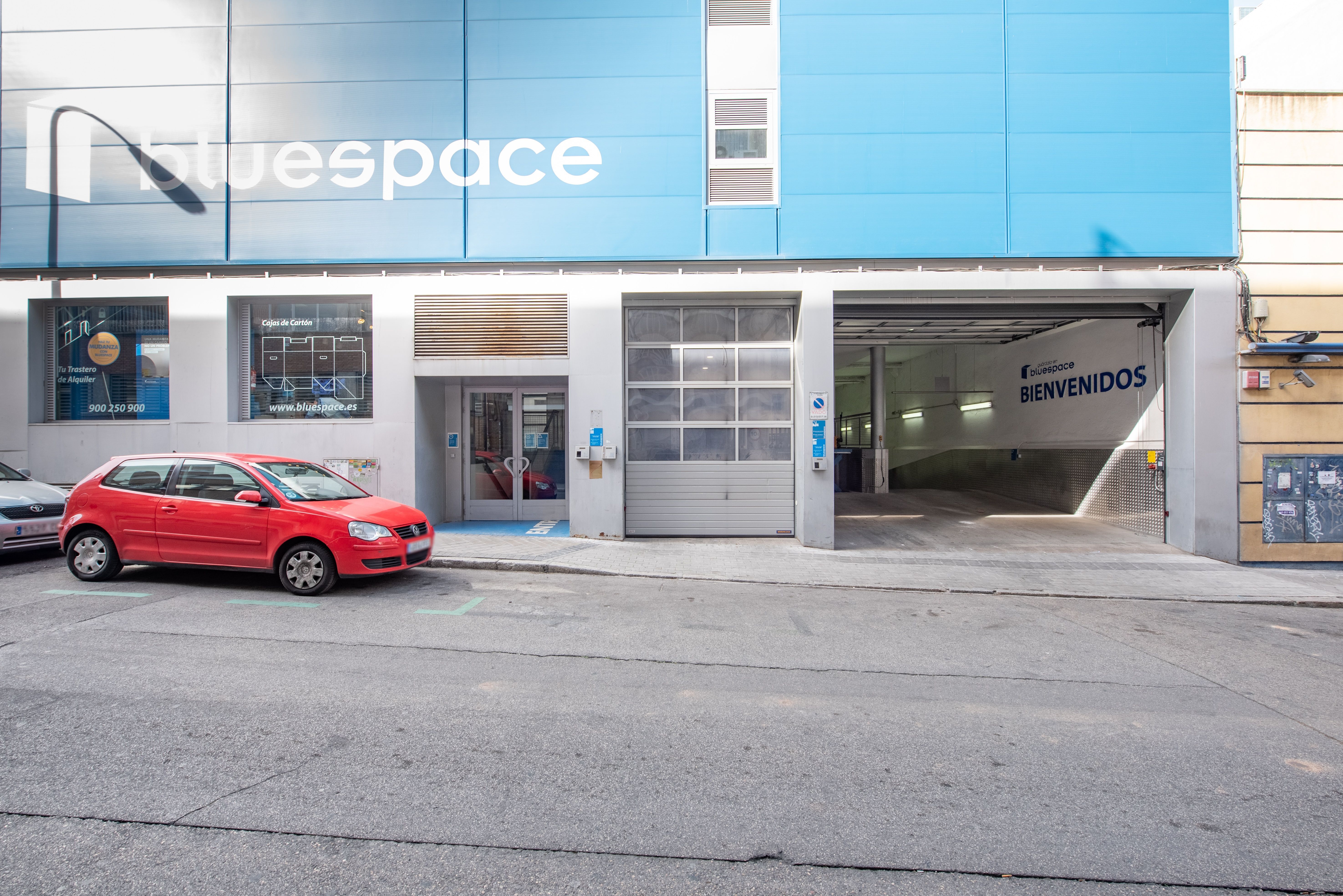 Exterior view of Box room to rent in  Madrid Capital