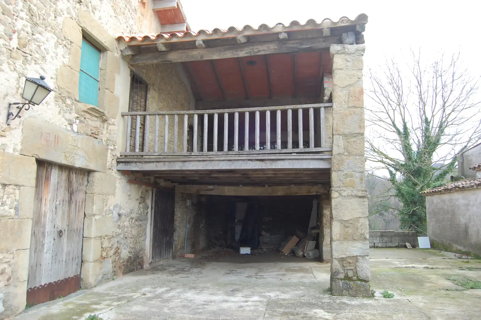 Vista exterior de Finca rústica en venta en Vidrà con Terraza y Balcón