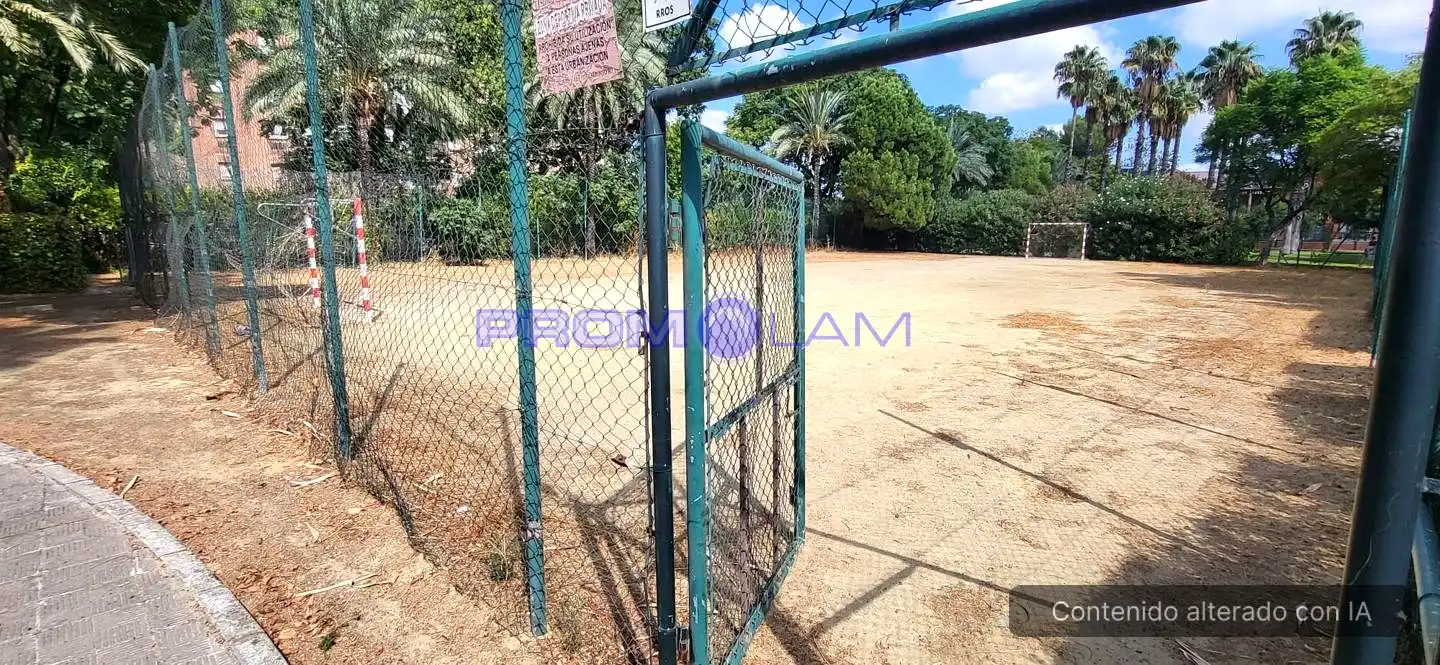 Ground floor for sale in Sevilla