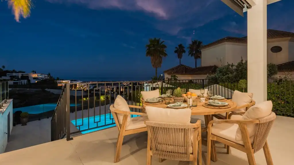 Chalet con piscina en venta en La Quinta, imagen 28