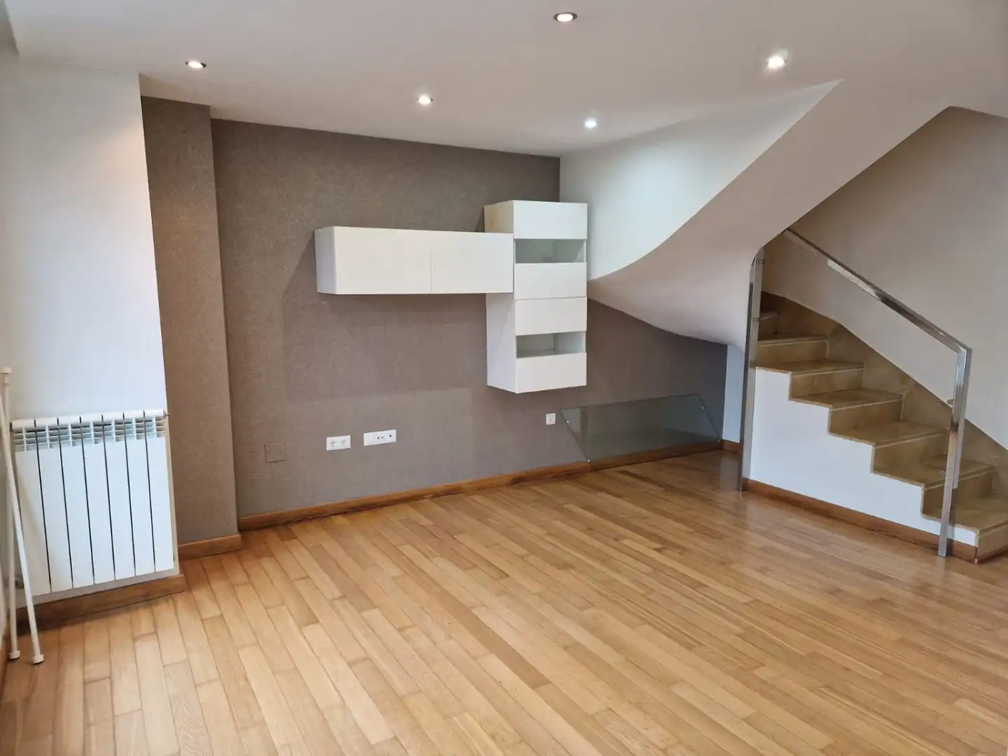 Dúplex en venta en Torrelavega  con Aire acondicionado y Calefacción