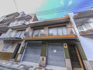 Flat for sale in C/ Guillerias