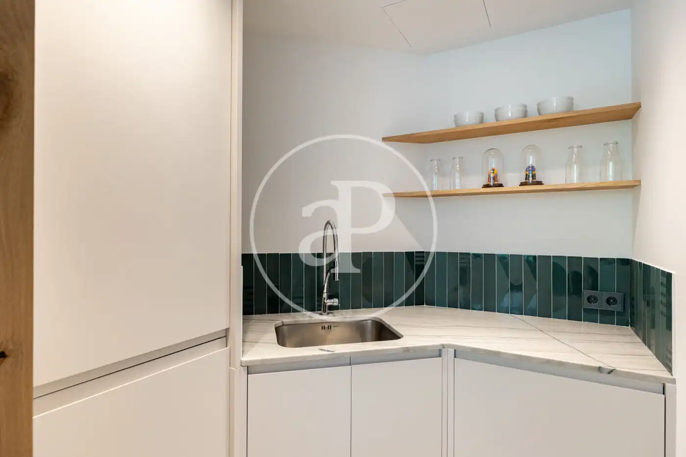 Cuina de Pis en venda en Barcelona amb Aire condicionat, Calefacció i Terrassa