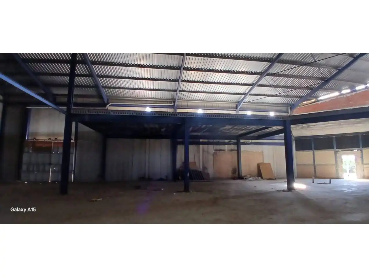 Nave industrial de alquiler en Alzira