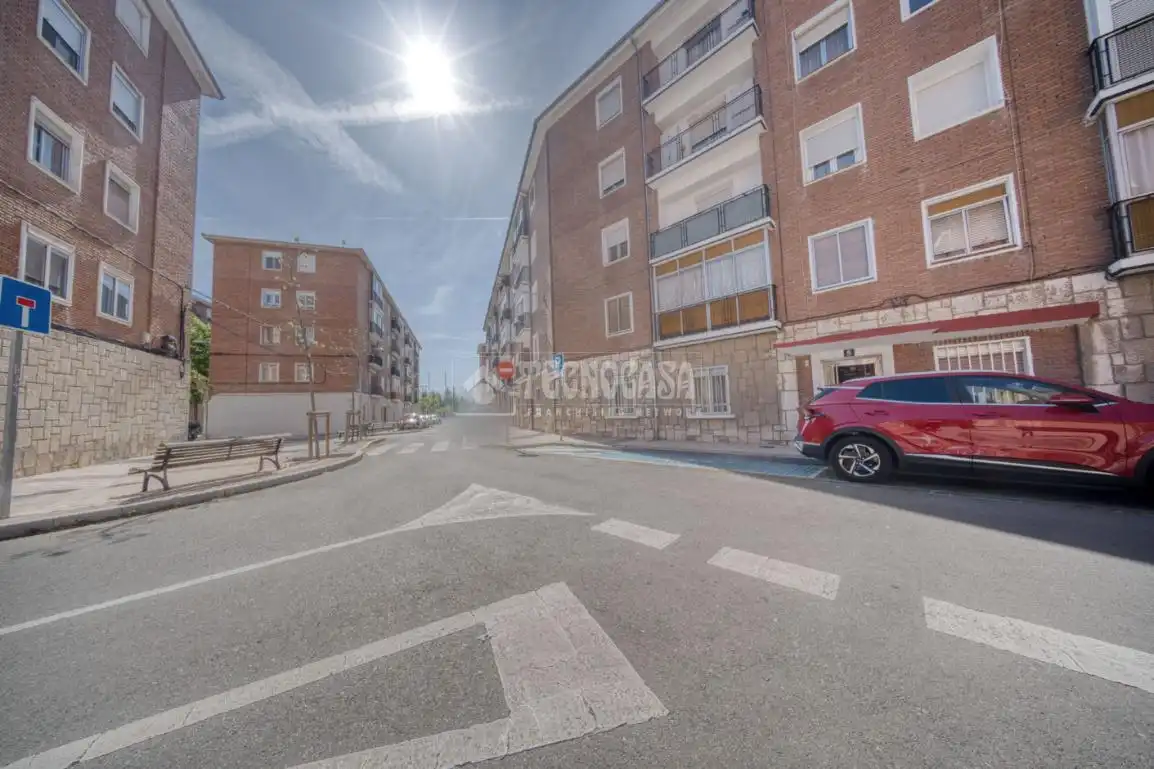Vista exterior de Pis en venda en Cuatro de Marzo