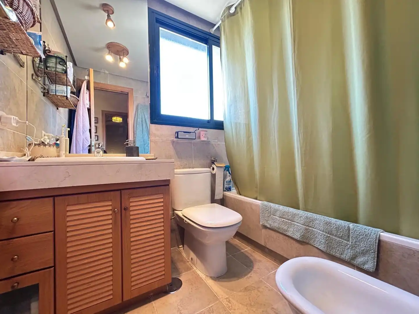 Bathroom of Attic for sale in Alcalá de Henares  with Air Conditioner, Heating and Terrace