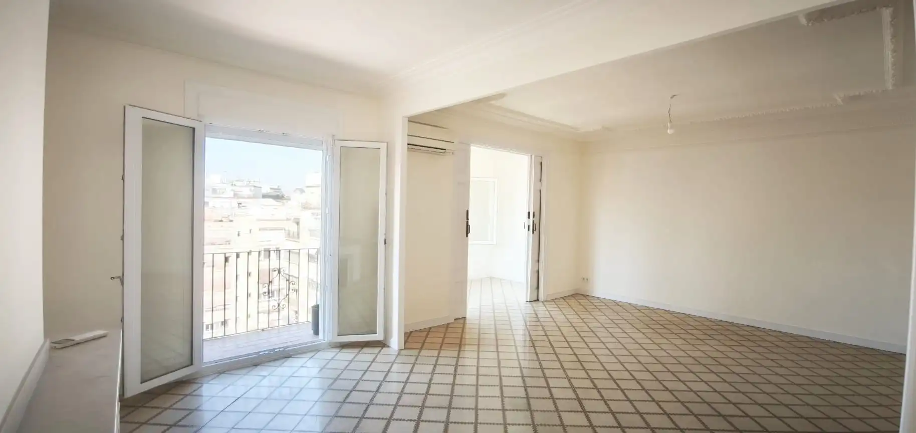 Wohnung zur Miete in Carrer de Muntaner, L'Antiga Esquerra de l'Eixample