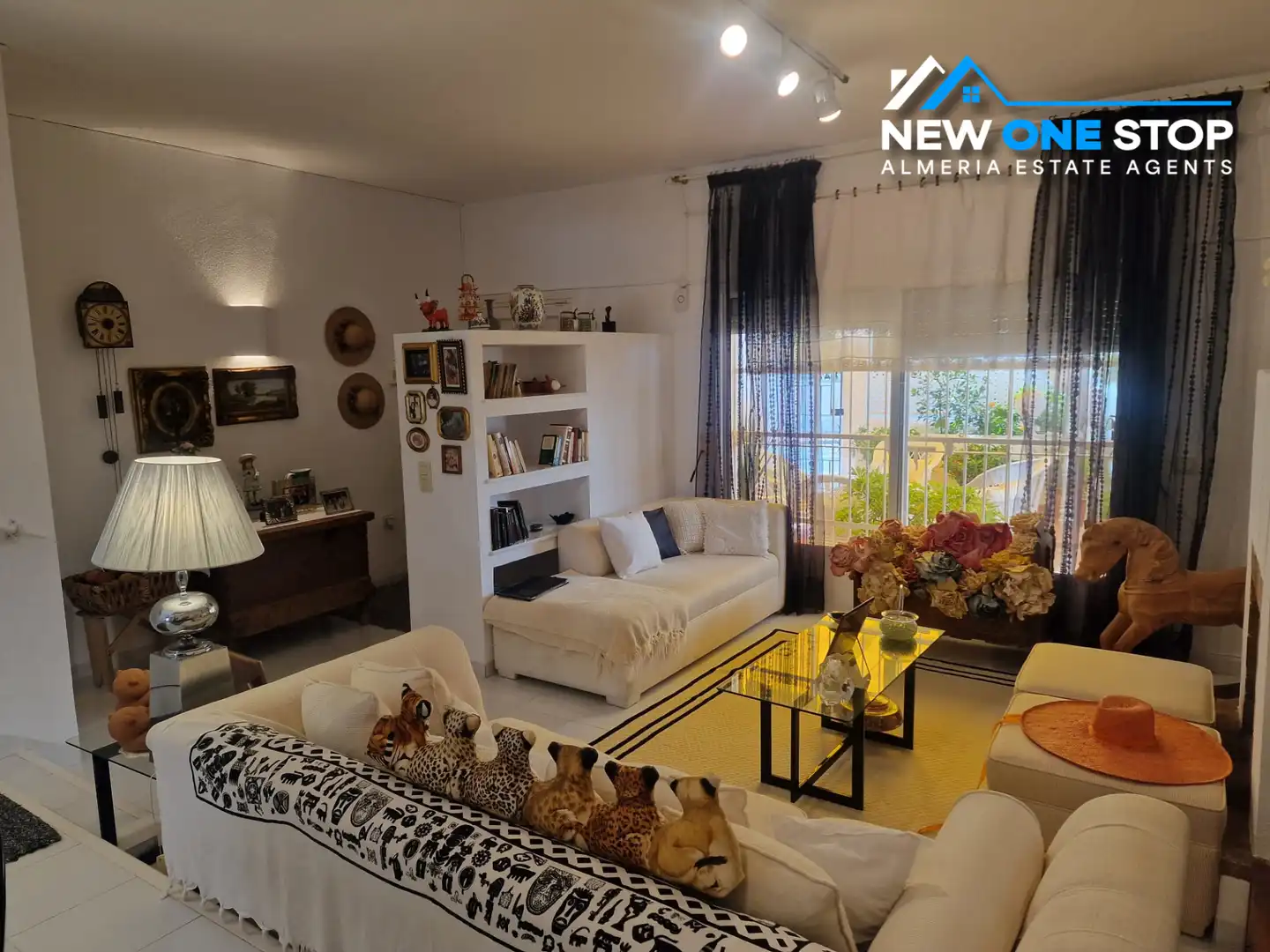 Sala d'estar de Casa adosada en venda en Mojácar amb Aire condicionat, Calefacció i Terrassa