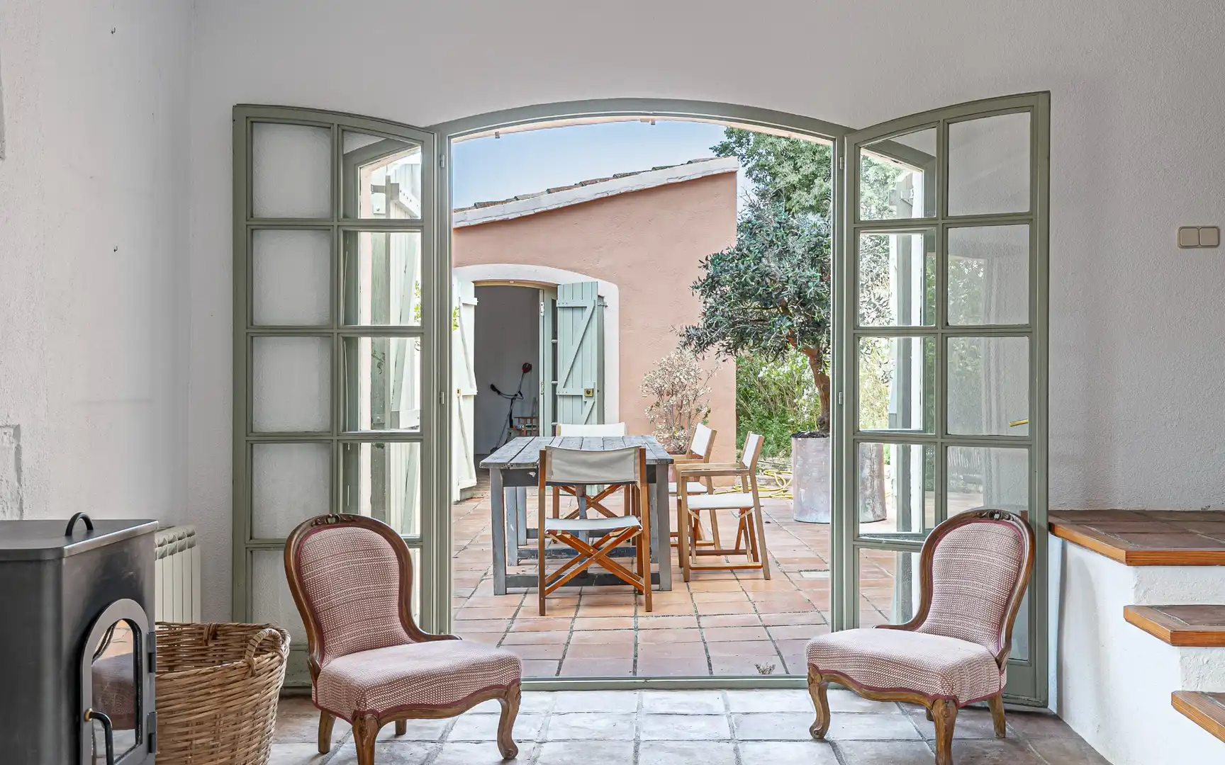 Terrasse von Country house zum Verkauf in Torrelles de Foix mit Heizung, Privatgarten und Terrasse