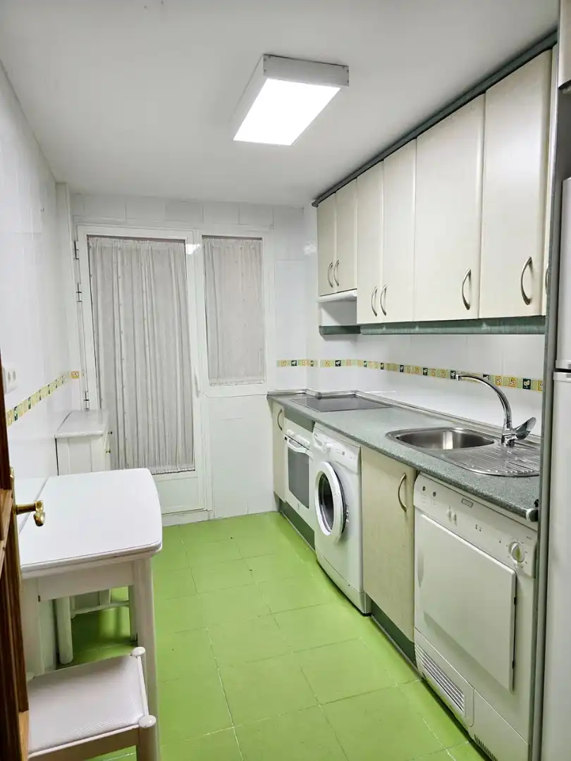 Küche von Wohnung zur Miete in Leganés mit Klimaanlage, Heizung und Parkett