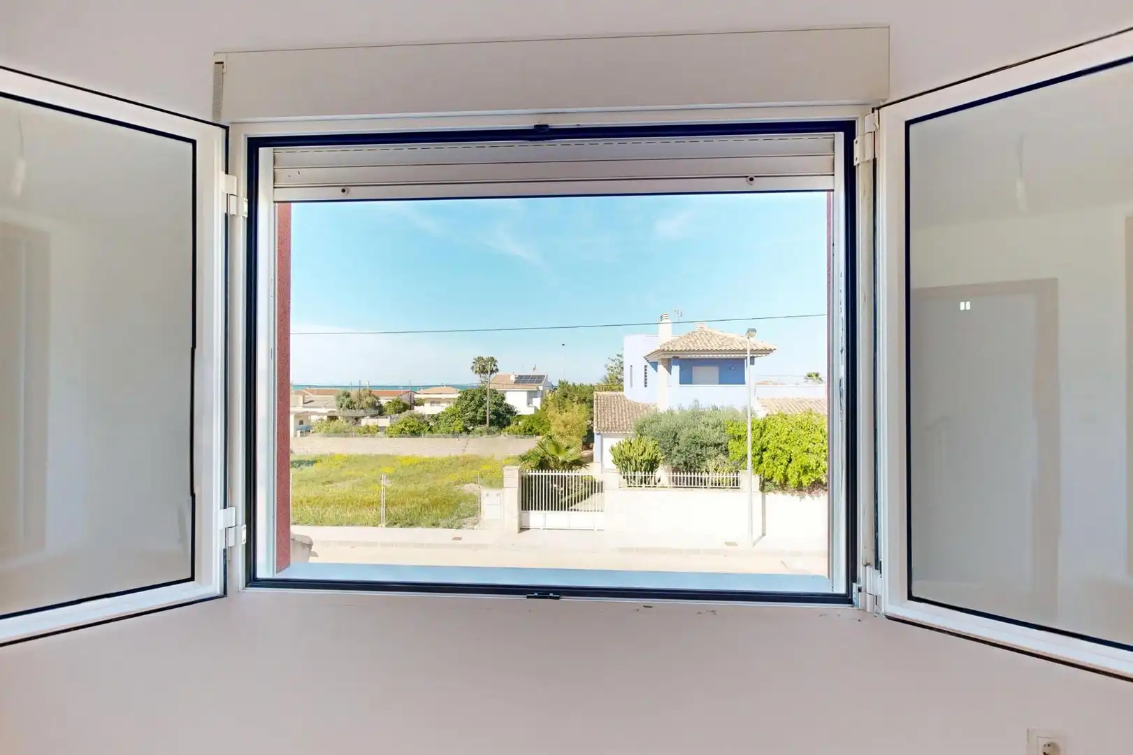 Vista exterior de Casa adosada en venta en Cartagena con Terraza, Trastero y Balcón