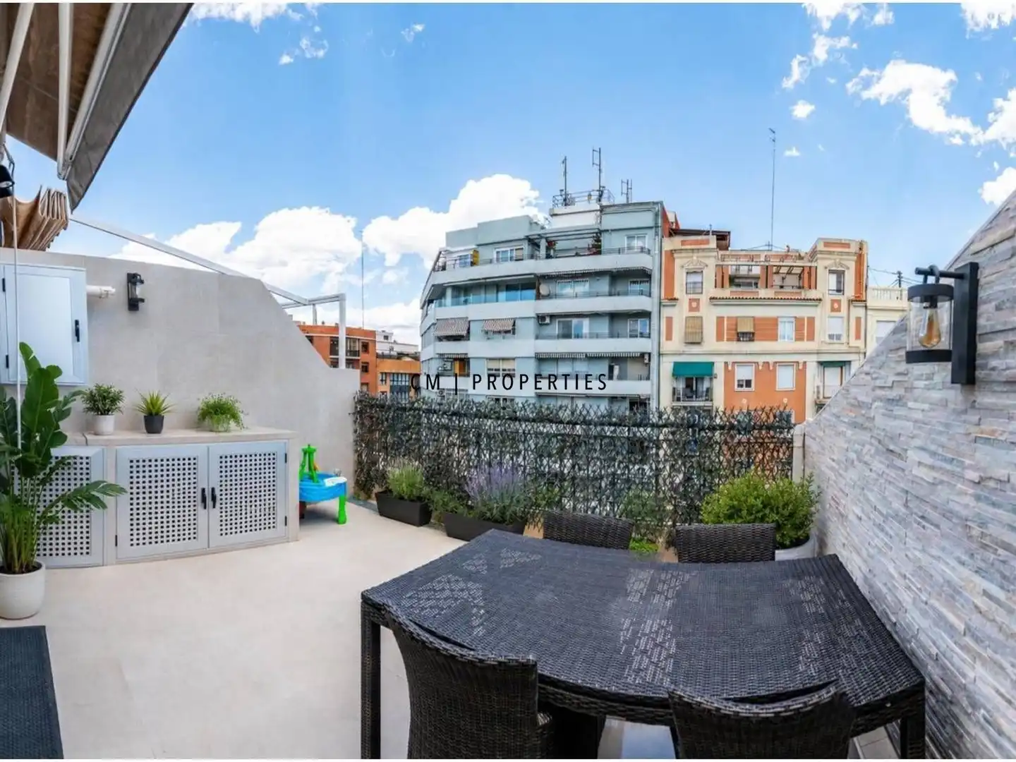 Terrasse von Maisonette zur Miete in Valencia mit Klimaanlage, Heizung und Parkett
