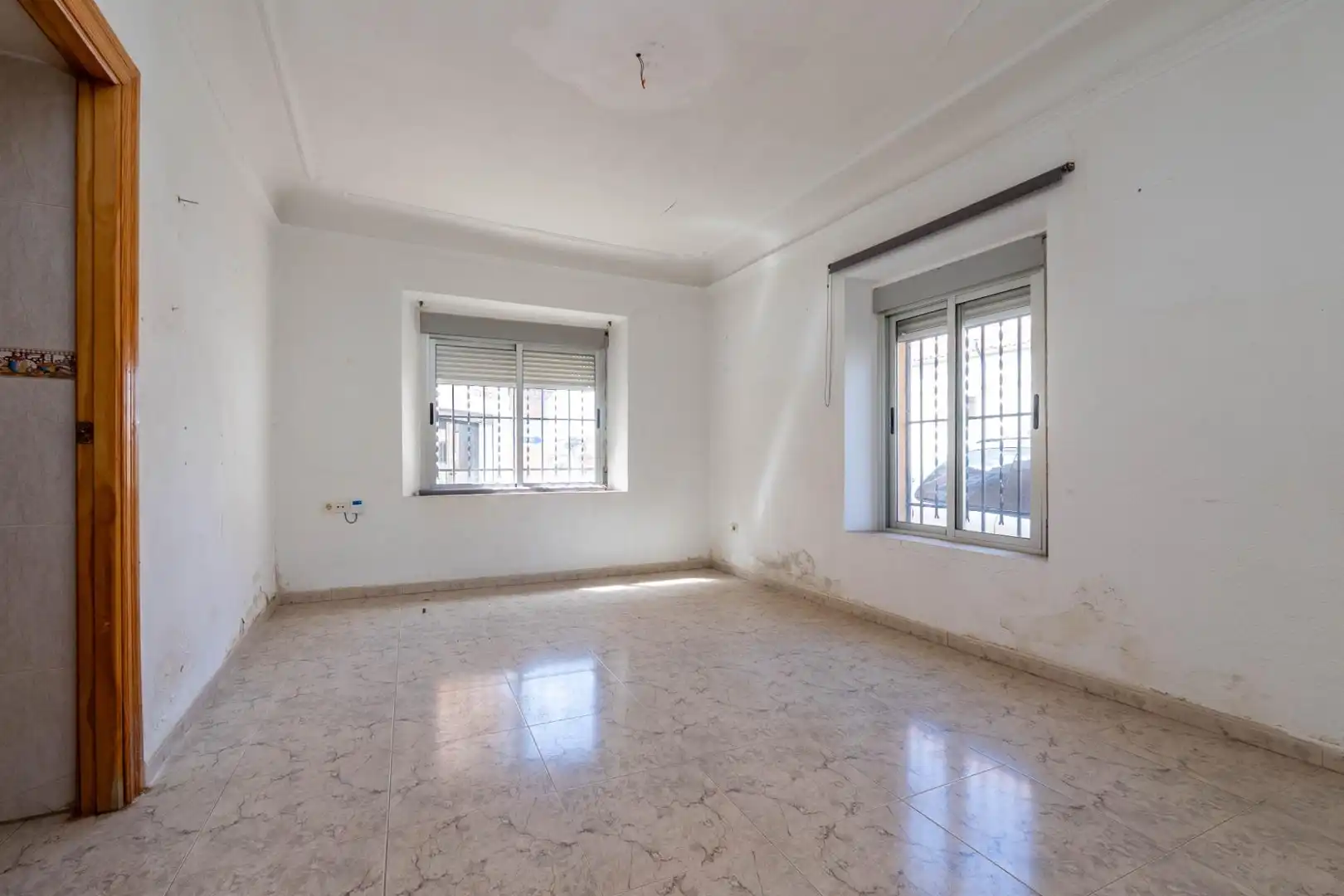 Sala d'estar de Casa o xalet en venda en Guadix amb Terrassa, Traster i Balcó