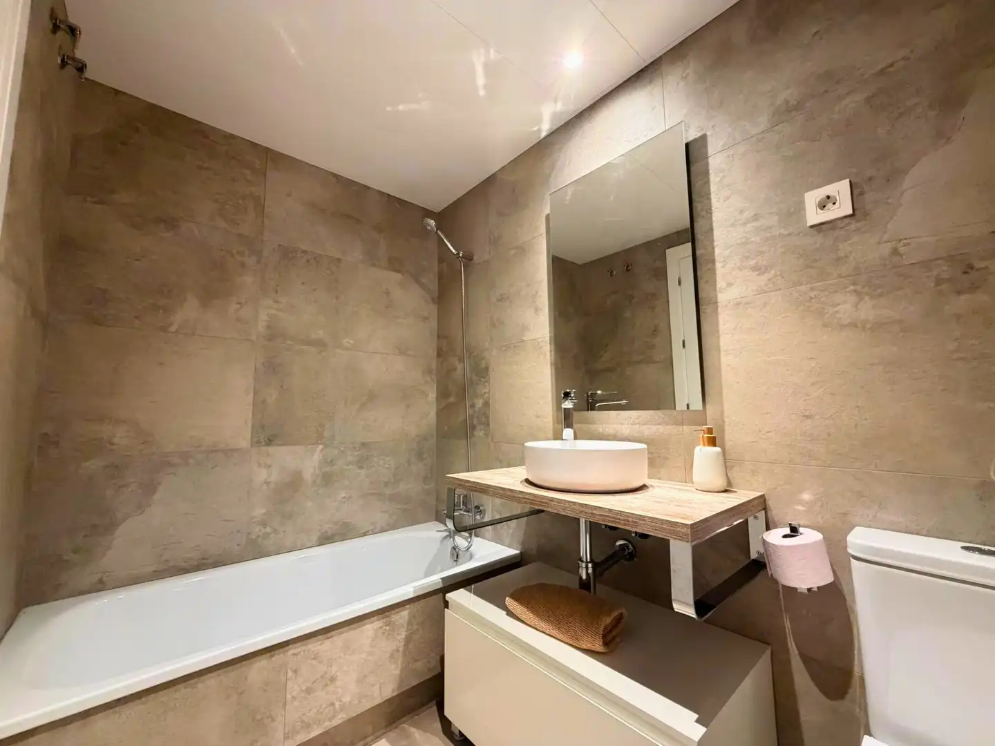 Baño de Piso en venta en Rivas-Vaciamadrid con Aire acondicionado, Calefacción y Terraza