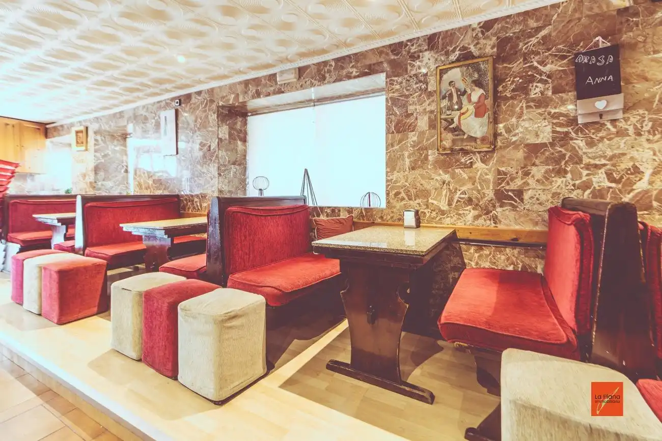 Edificio en venta en Santa Bàrbara