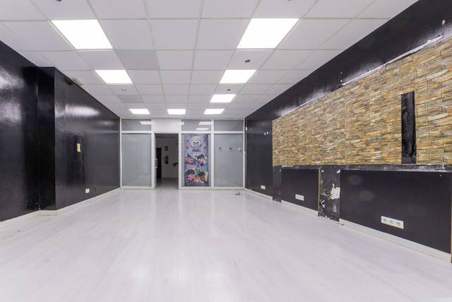 Local comercial en Alquiler en Estanislau Figueres, 58 en Nou Eixample Nord