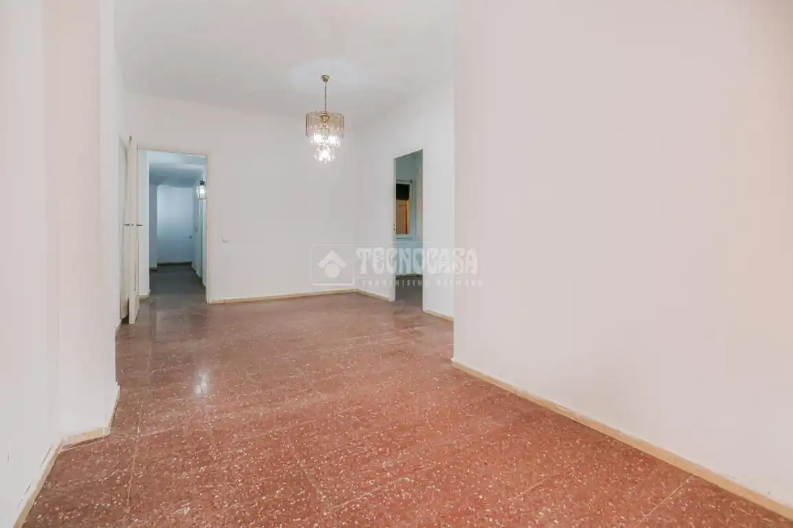 Piso en venta en Barcelona con Jardín privado, Terraza y Balcón