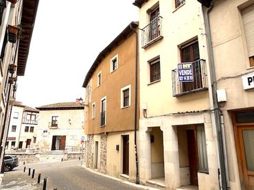 Casa en venda a Calle Herreros 16