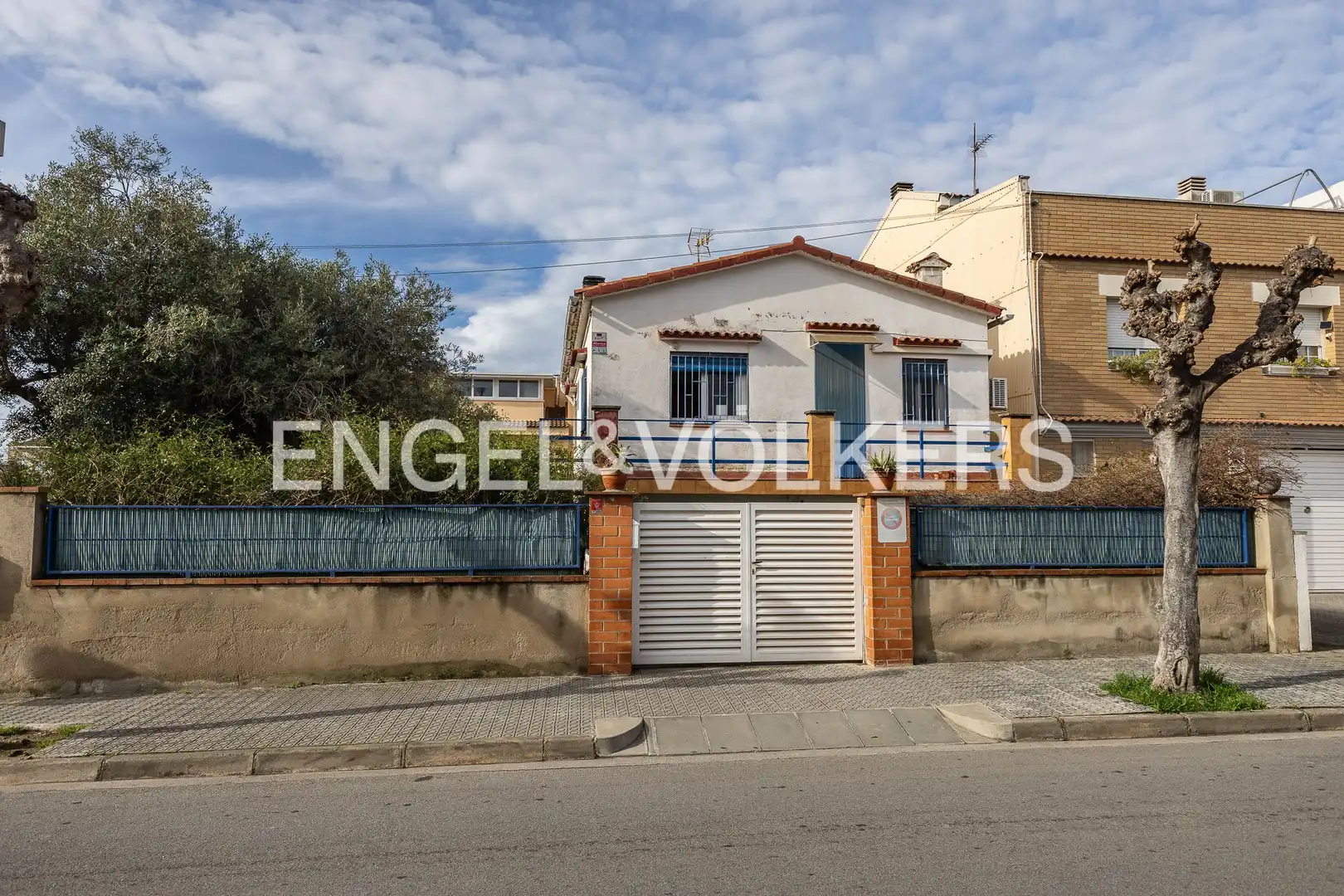 Exterior view of Houses for sale in Vilanova i la Geltrú  with Heating and Private garden