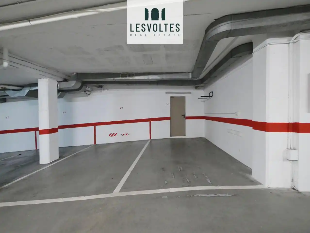 Parking for sale in calle de la Tarongeta, imagen 4