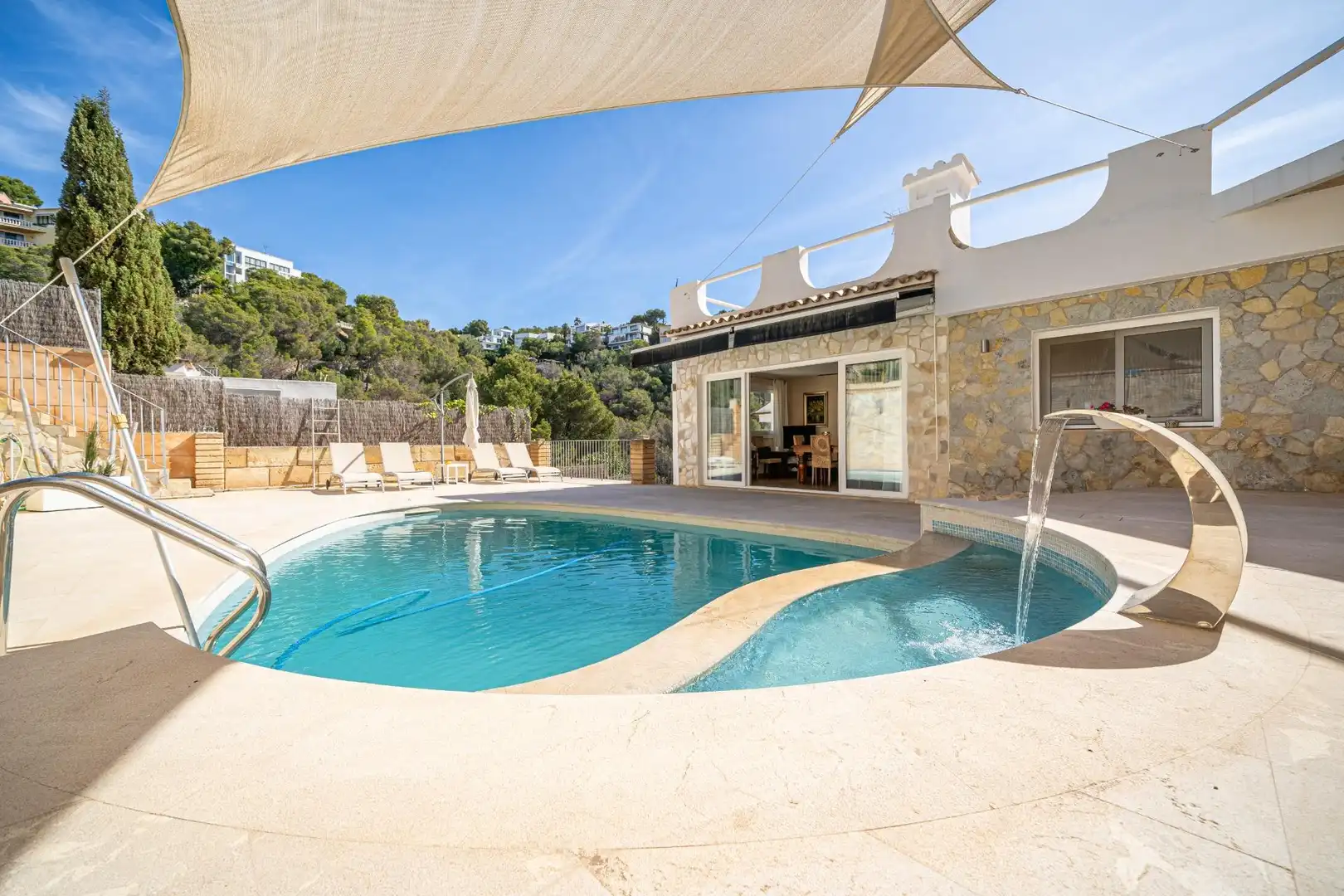 Piscina de Casa o xalet en venda en Calvià amb Aire condicionat, Calefacció i Jardí privat