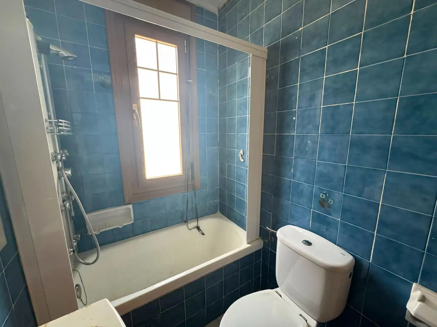 Badezimmer von Wohnung zum Verkauf in Barakaldo  mit Heizung und Balkon
