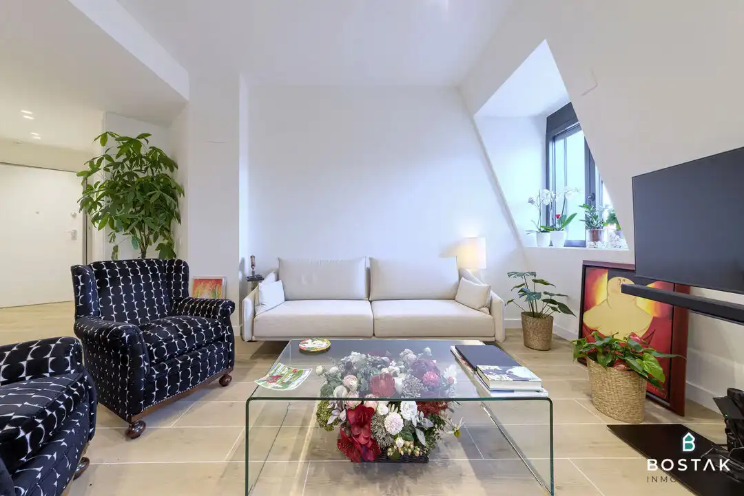 Sala de estar de Ático de alquiler en Bilbao  con Calefacción, Terraza y Balcón