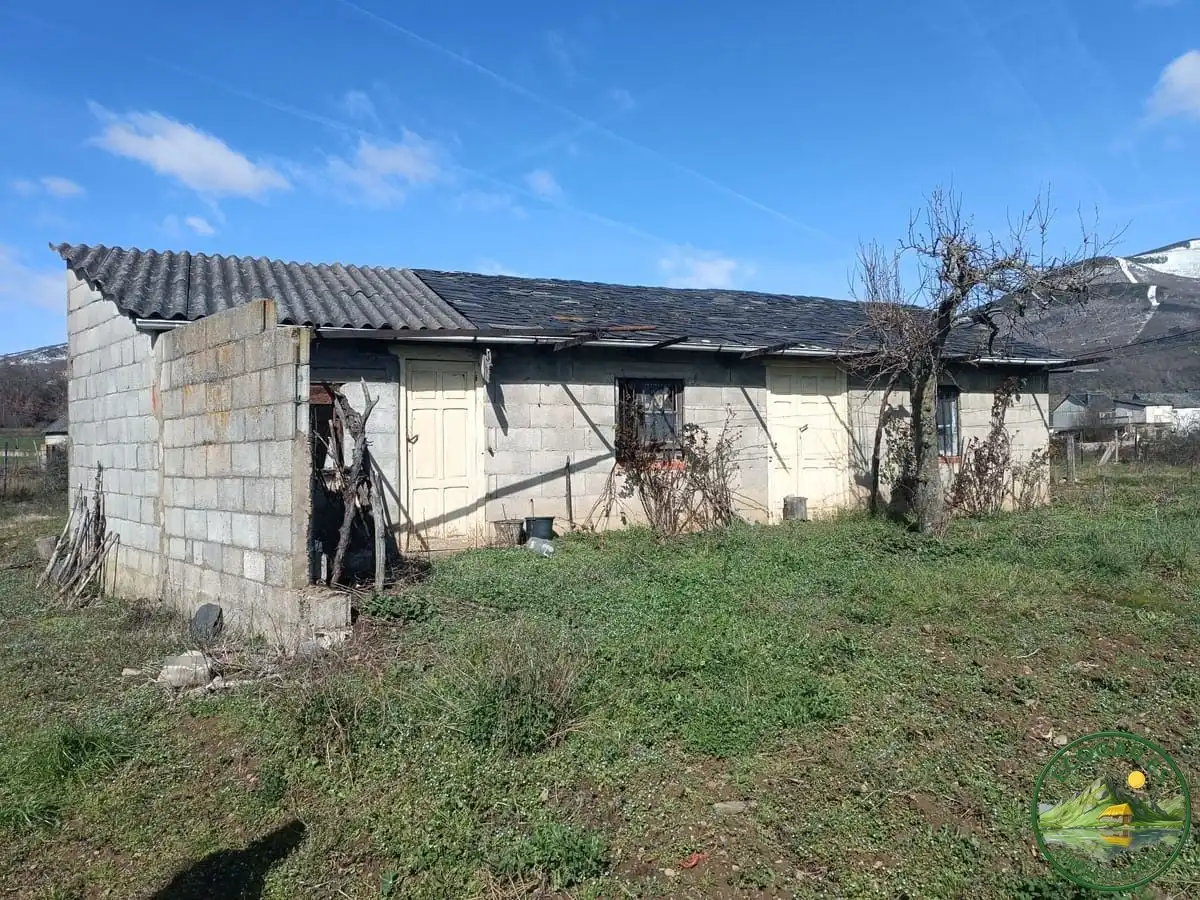 Casa rústica en venda a Noceda del Bierzo