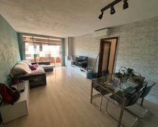 Living room of Flat for sale in L'Hospitalet de Llobregat