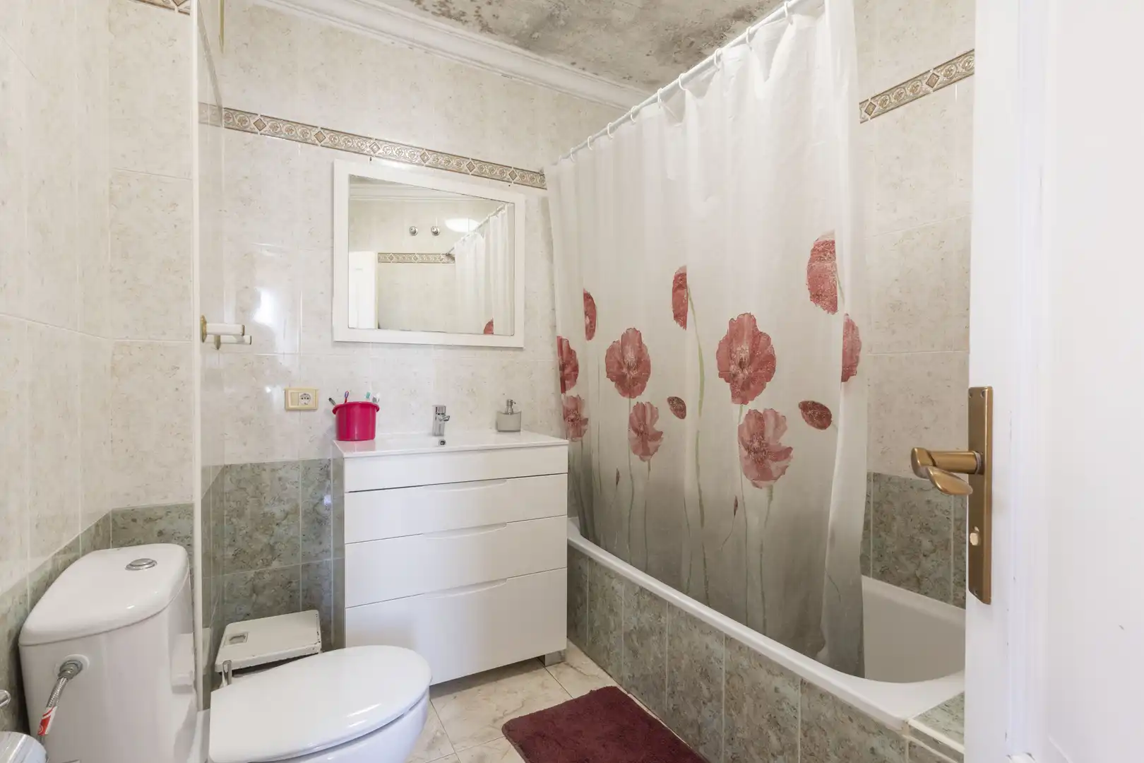 Baño de Piso en venta en Adeje con Trastero y Balcón