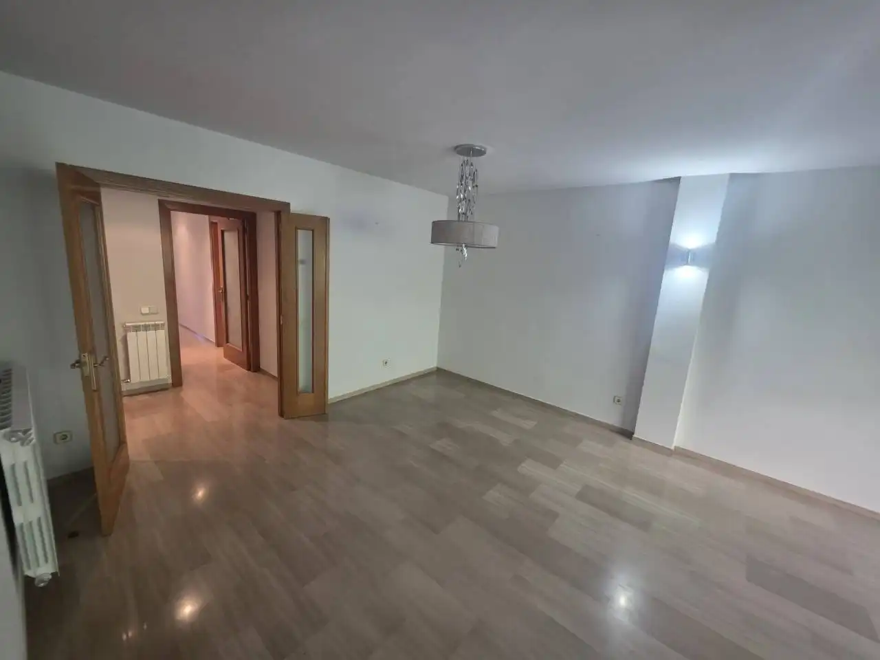 Wohnung zum Verkauf in Manresa mit Klimaanlage, Heizung und Terrasse