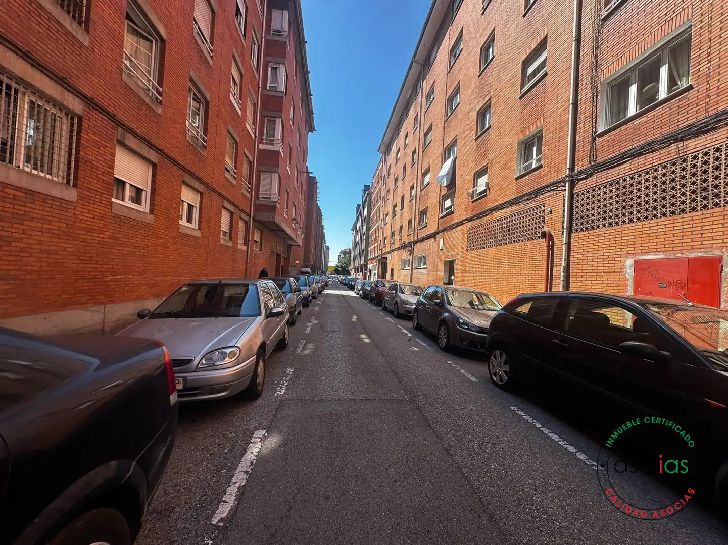 Vista exterior de Pis en venda en Gijón  amb Calefacció i Parquet