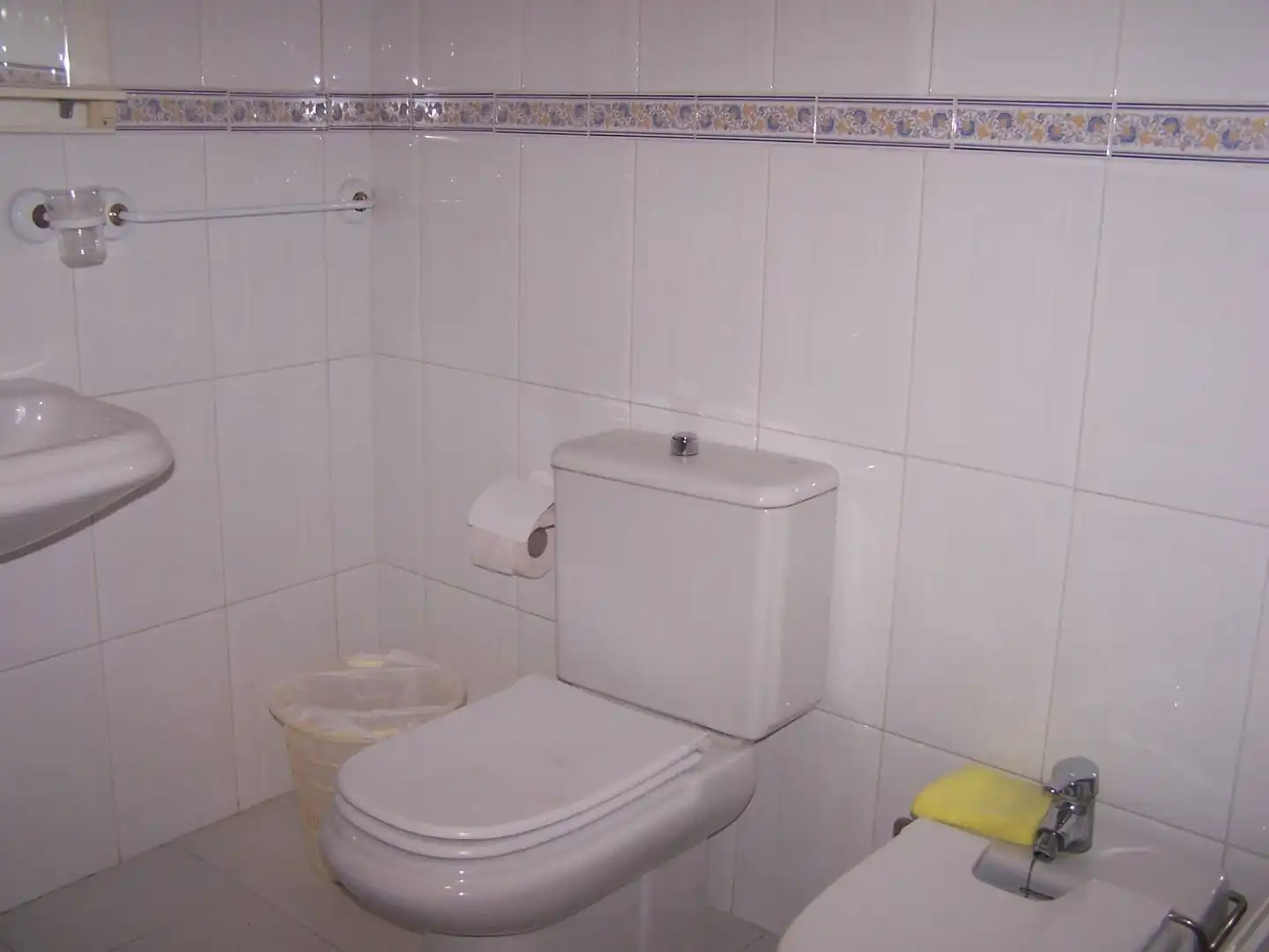 Bathroom of Flat for sale in Ronda  with Heating, Storage room and Community pool