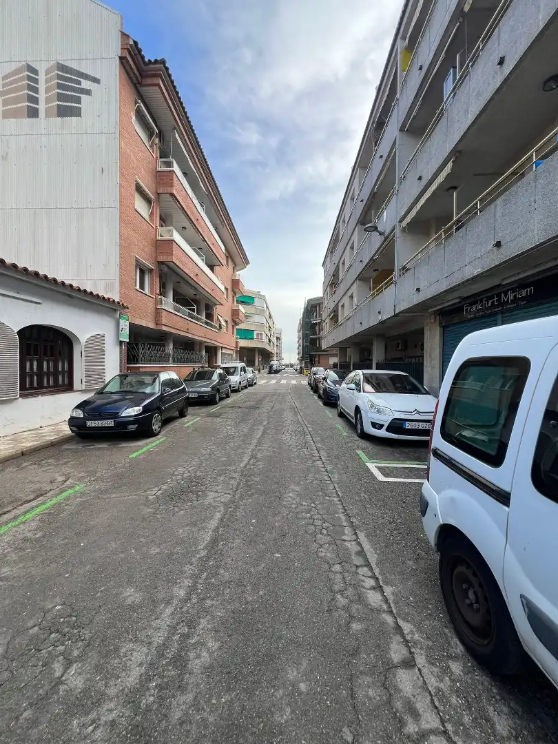 Gewerbefläche zum Verkauf in Carrer Narcis Monturiol 100, imagen 4
