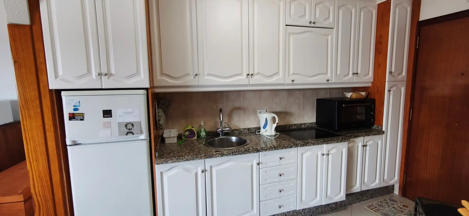 Cocina de Apartamento de alquiler en Candelaria con Amueblado, Horno y Lavadora