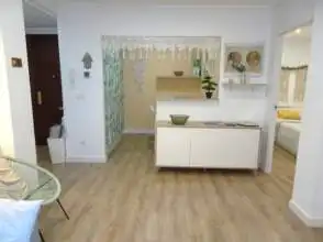 Cocina de Piso de alquiler en Gijón  con Calefacción, Parquet y Amueblado