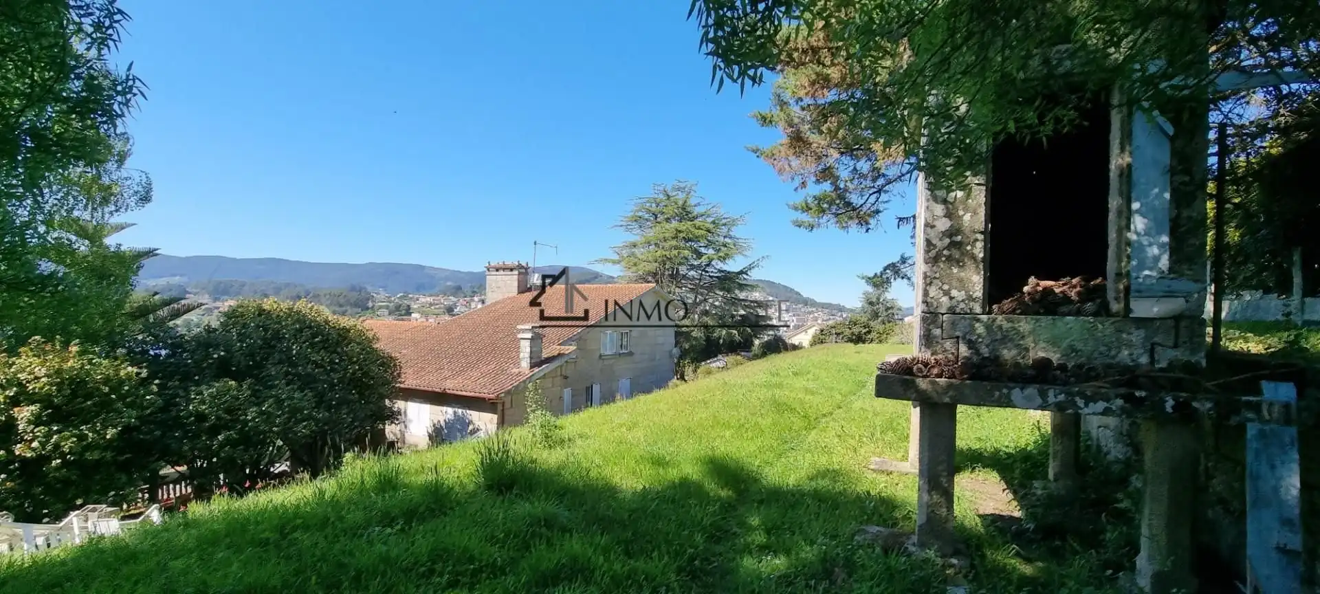 Casa o xalet en venda en Pontevedra Capital  amb Calefacció, Jardí privat i Terrassa