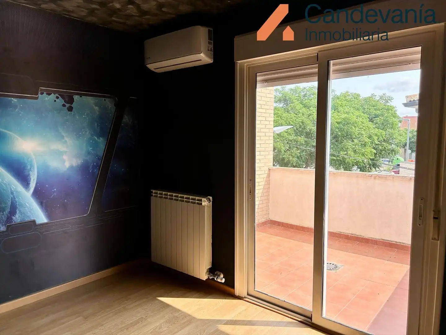 Terraza de Casa adosada en venta en Zuera con Calefacción, Jardín privado y Parquet