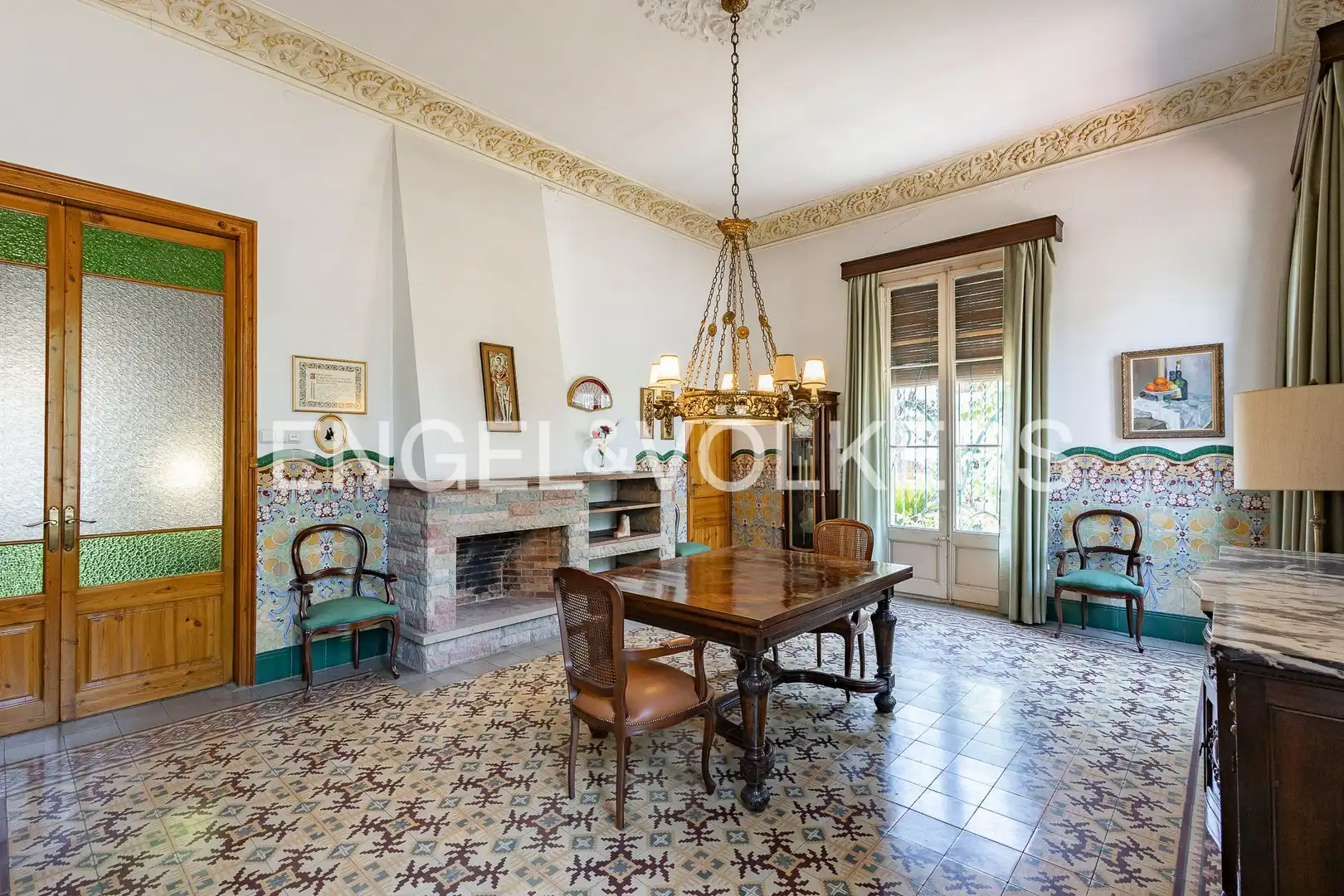 Comedor de Casa o chalet en venta en Sant Boi de Llobregat con Aire acondicionado, Calefacción y Jardín privado