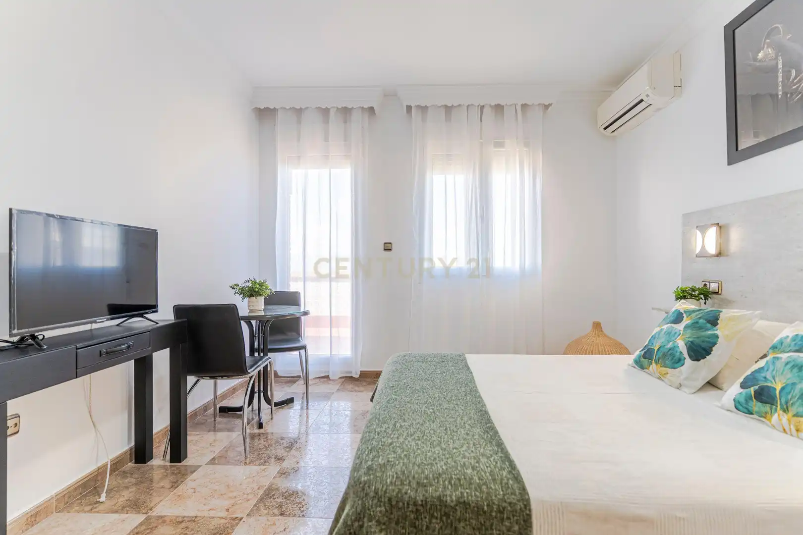Habitación de Casa o chalet en venta en Las Gabias con Jardín privado, Trastero y Piscina