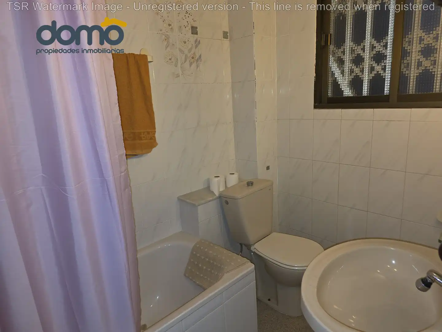 Bathroom of Houses for sale in Aguadulce