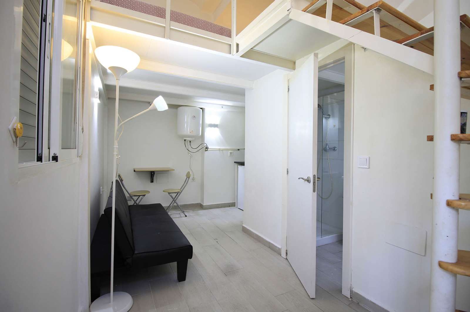 Estudi per a compartir en  Madrid Capital amb Aire condicionat i Terrassa