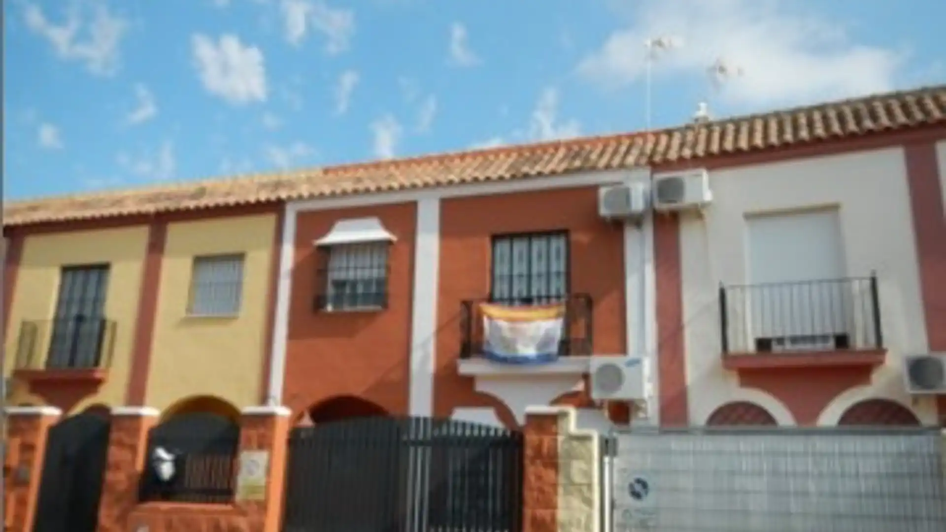 Vista exterior de Piso en venta en Benacazón