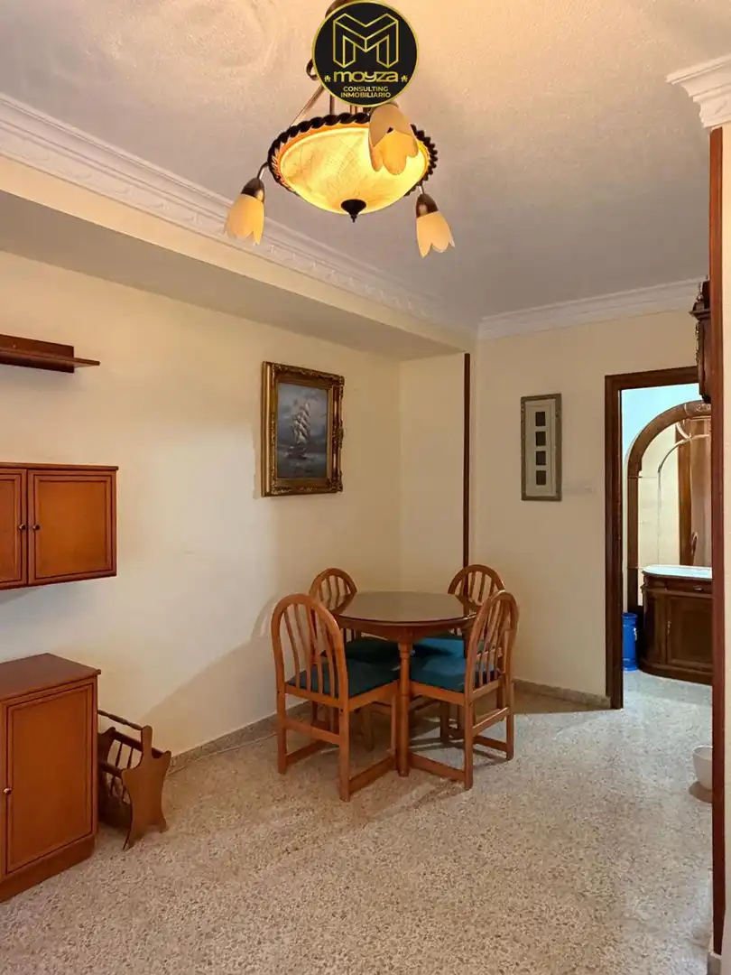 Comedor de Piso de alquiler en Jaén con Aire acondicionado, Terraza y Balcón