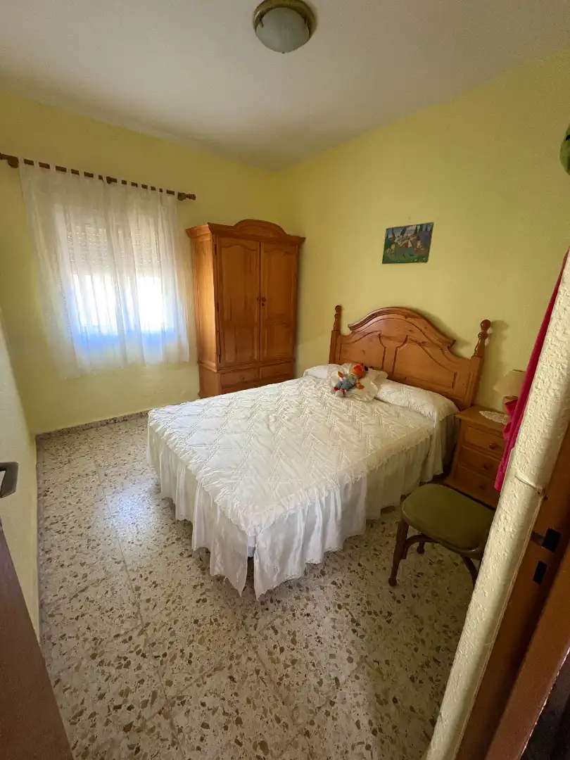 Habitación de Finca rústica en venta en Onil con Jardín privado, Trastero y Piscina