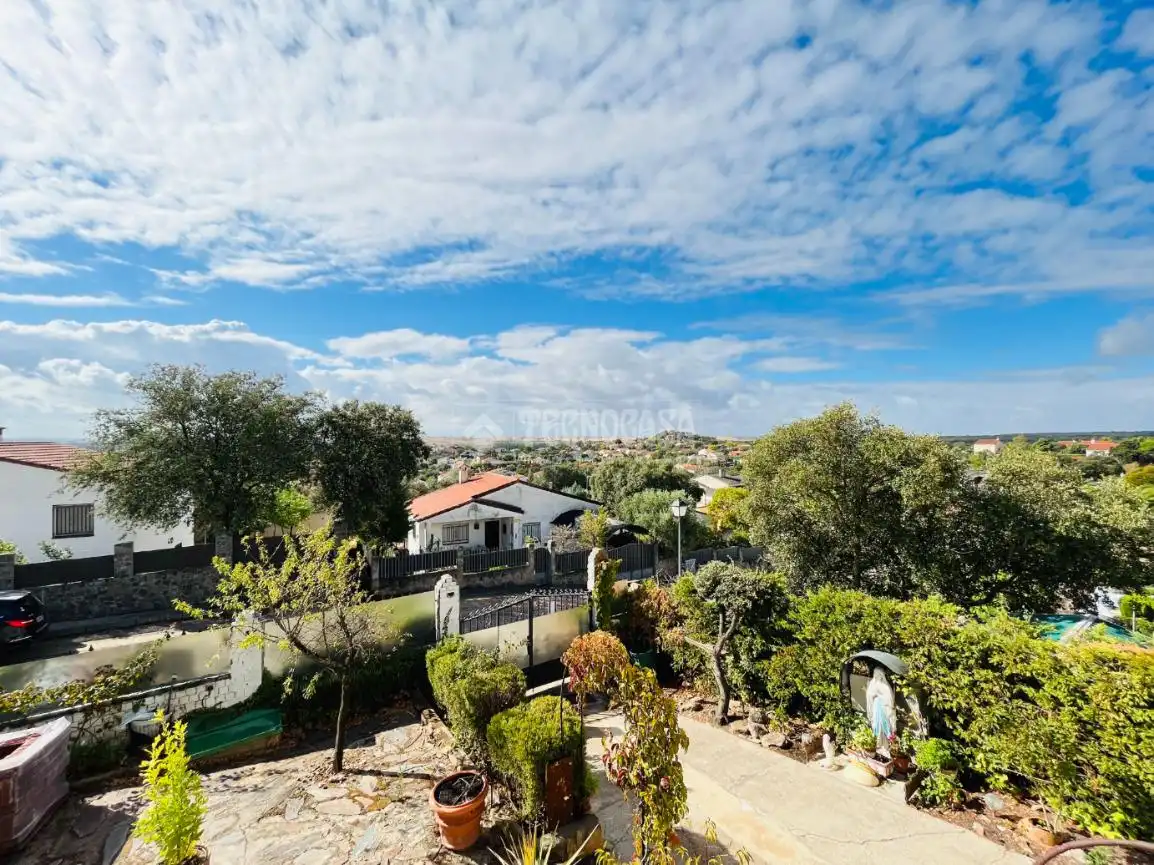 Exterior view of Houses for sale in Cardiel de los Montes  with Air Conditioner and Heating