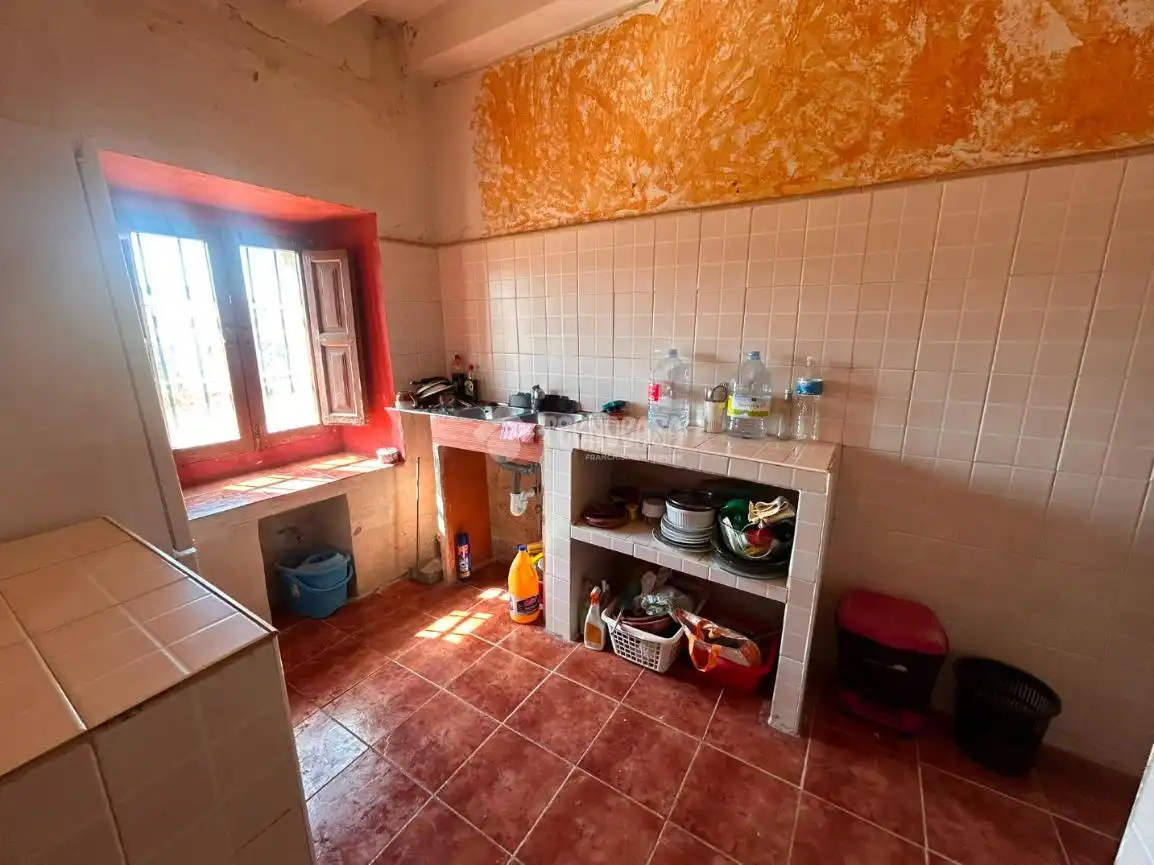 Cocina de Finca rústica en venta en Alba de Cerrato con Balcón