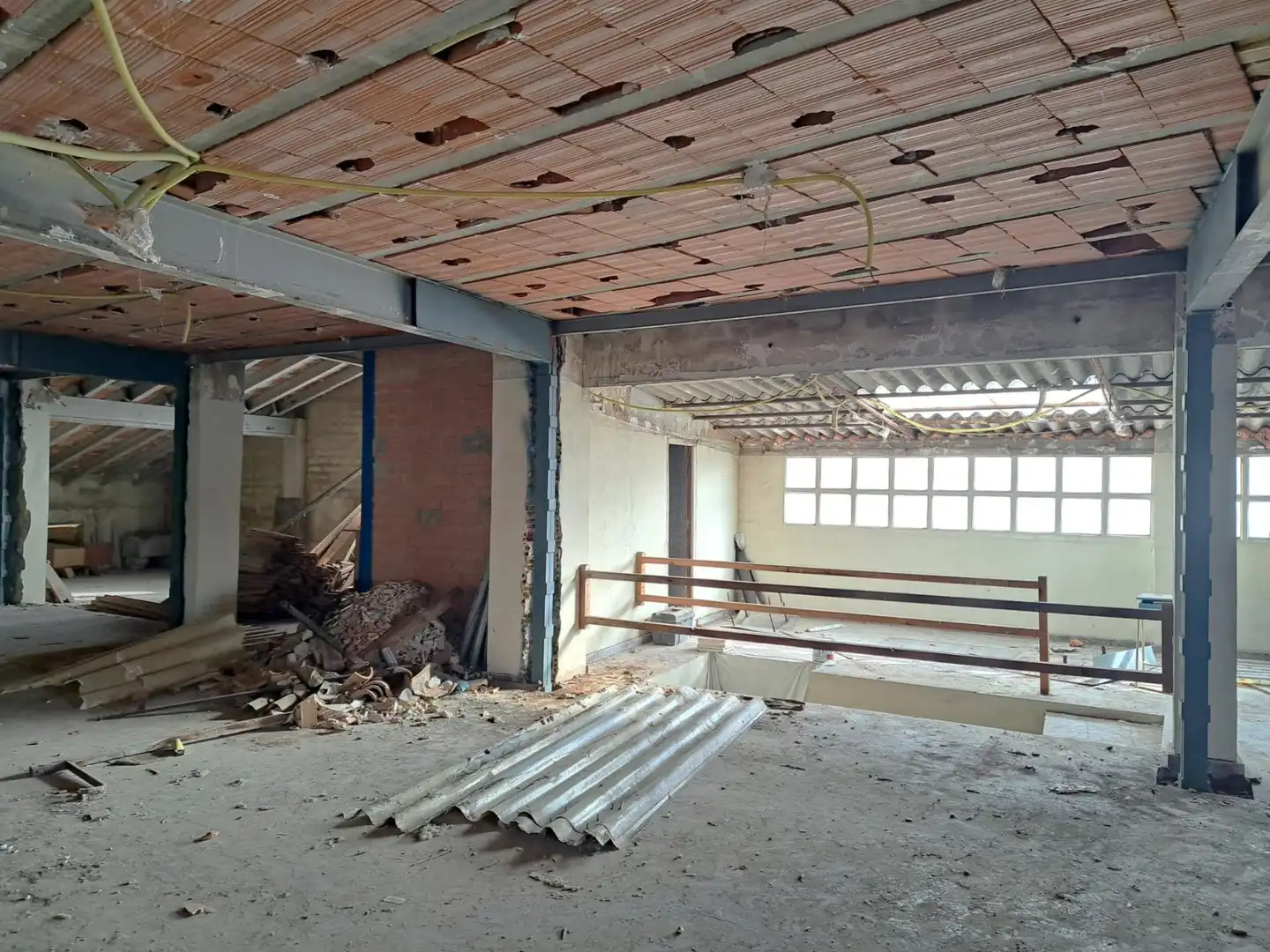 Buildings for sale in Calle Real , 38, Utiel