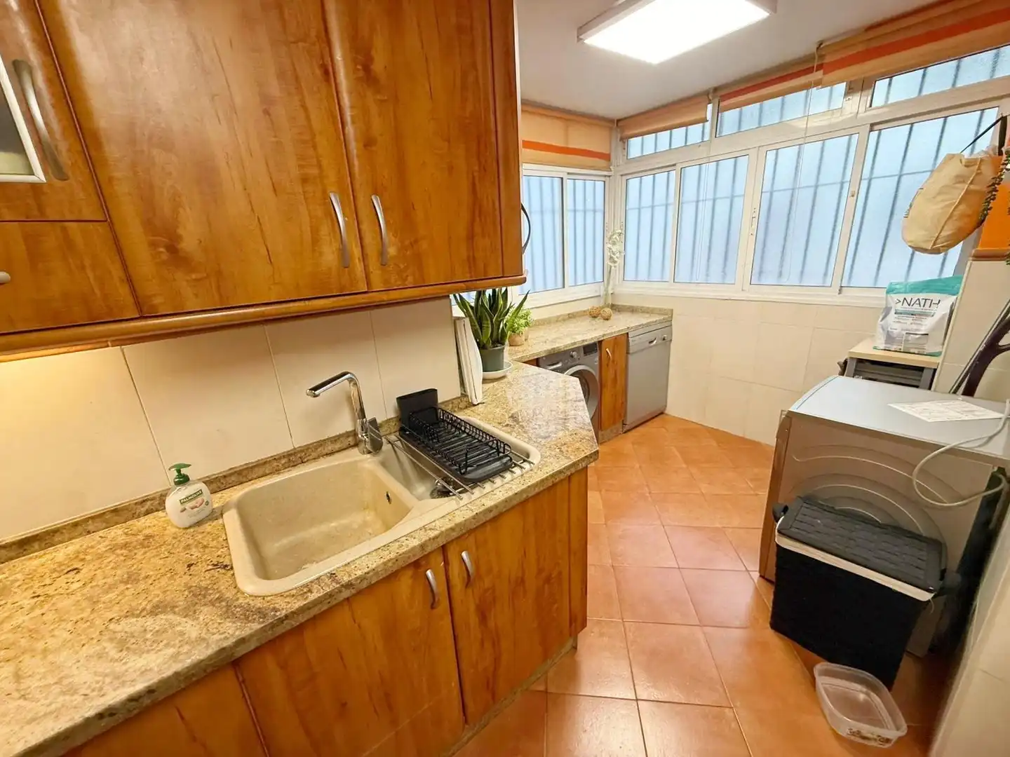 Cuina de Pis en venda en Málaga amb Aire condicionat, Calefacció i Jardí privat