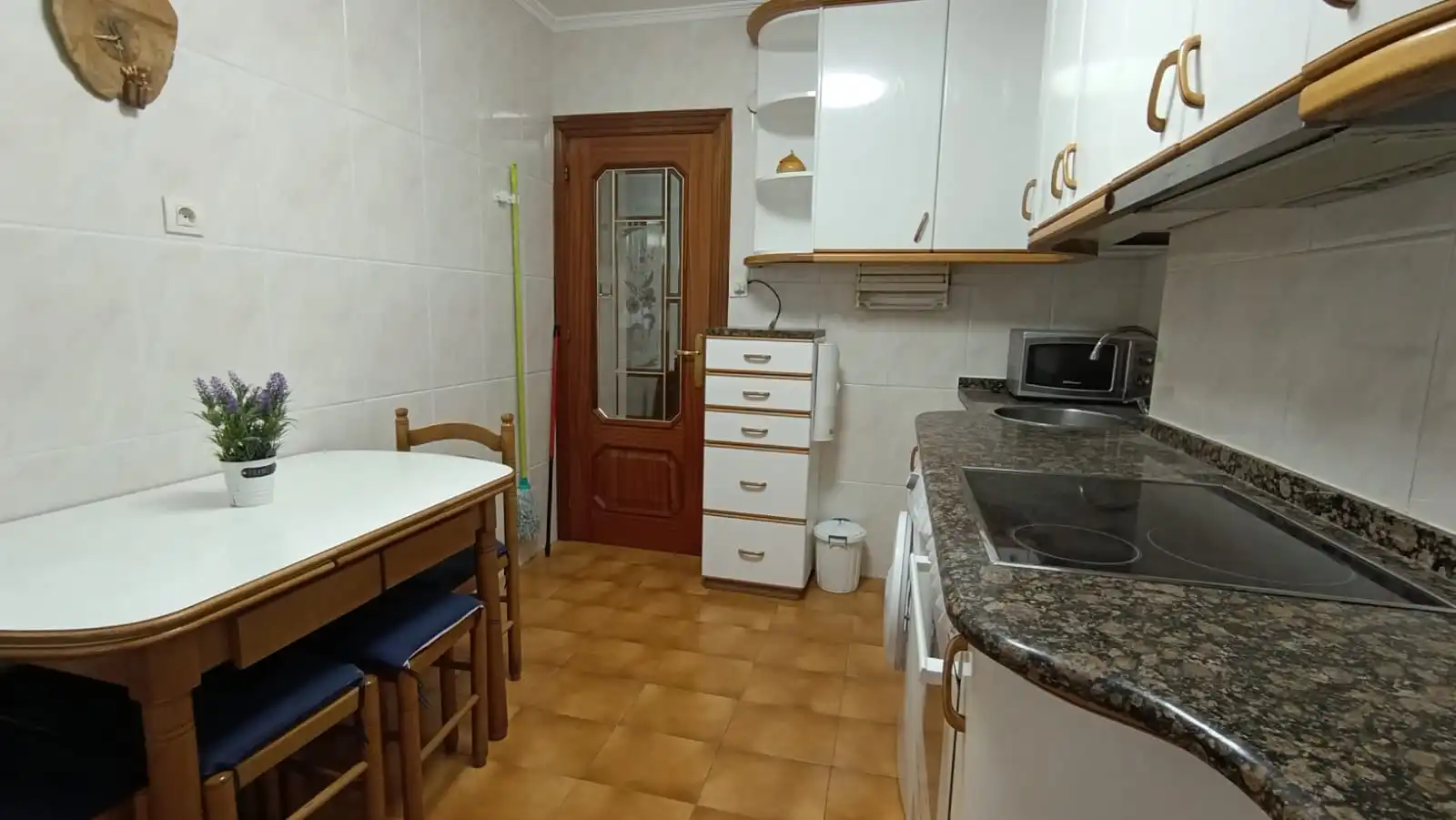 Cocina de Piso en venta en Bilbao  con Calefacción, Parquet y Amueblado